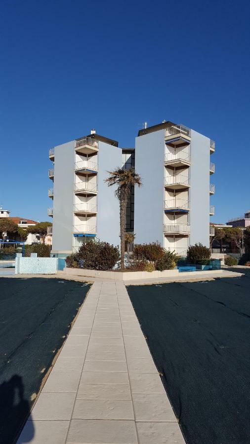 Residence Natante - Walterigato Apartments Solo Per Famiglie Lido di Jesolo Exterior foto